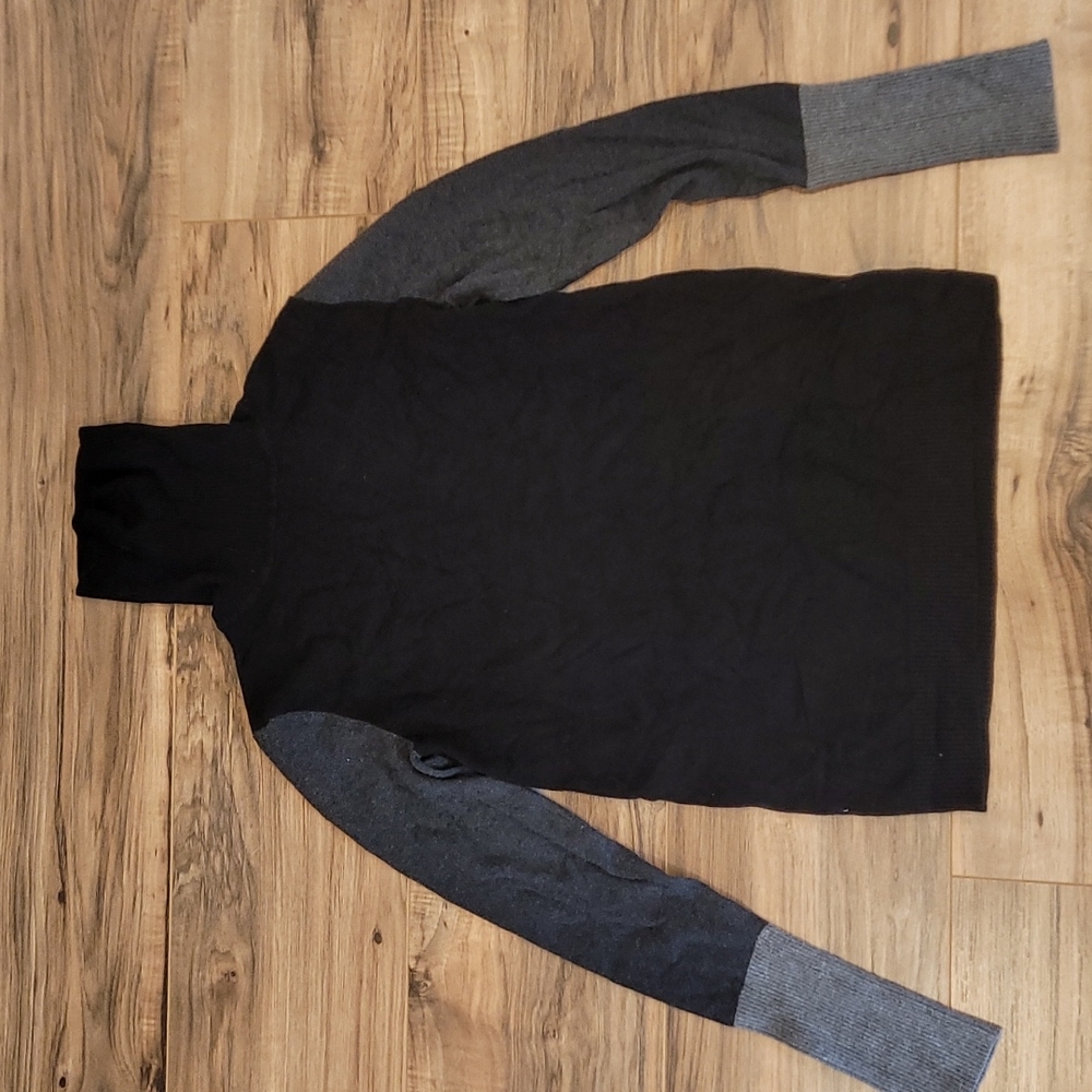 Color Block Turtleneck